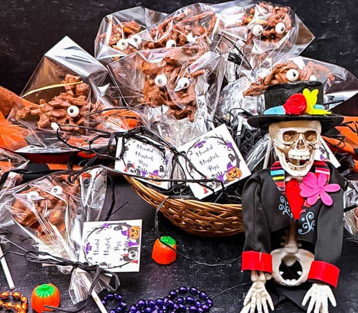 Haunted Haystack Pops.