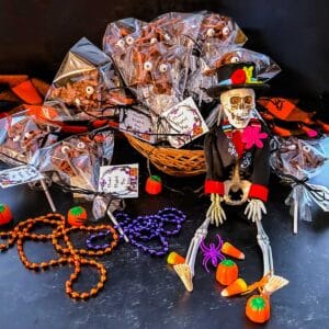Haunted Haystack Pops