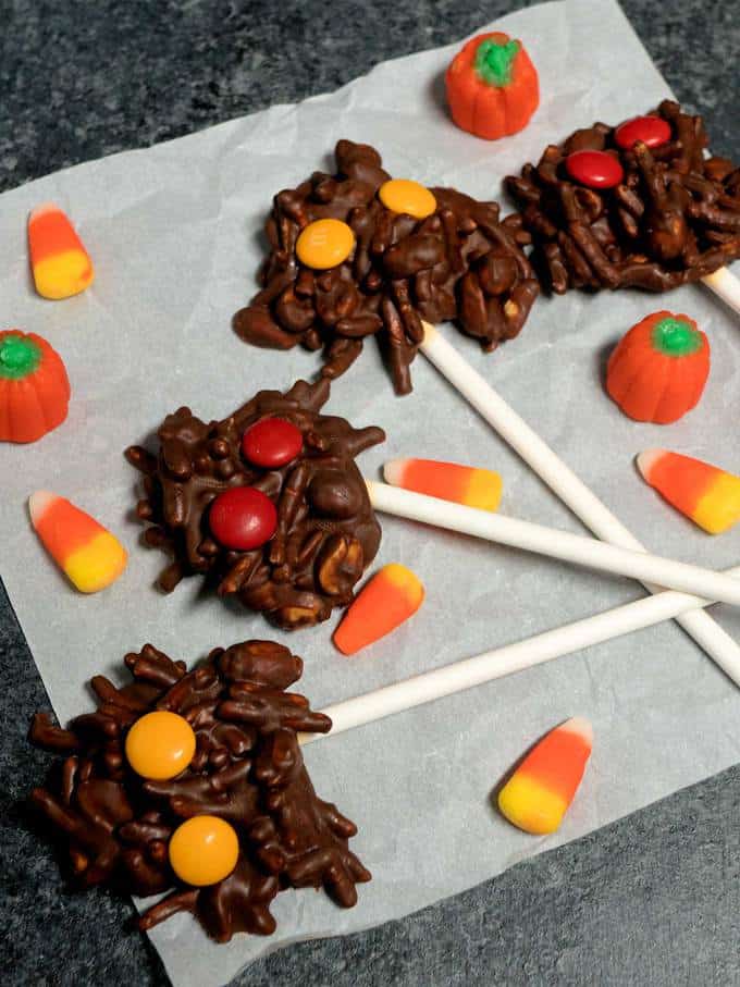 Spooky Spider Pops