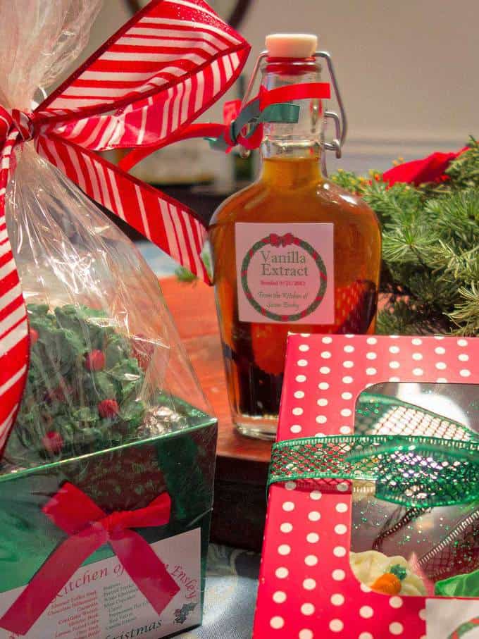 homemade vanilla extract christmas gift