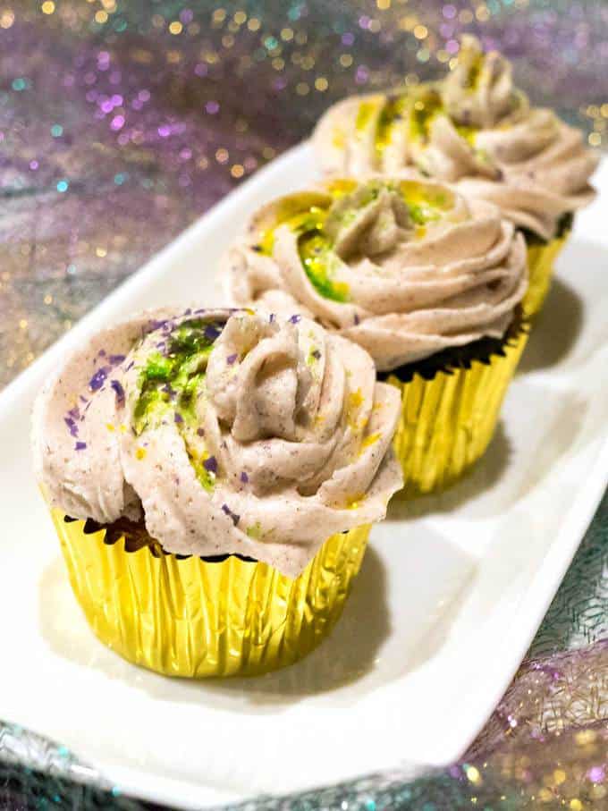 Mardi Gras Cupcakes with Cinnamon Buttercream Frosting