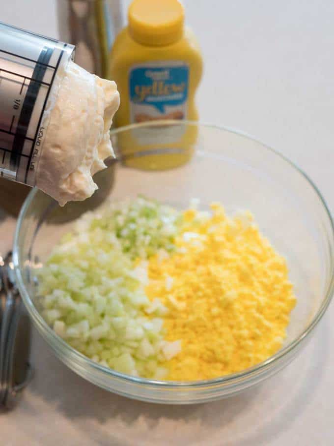 Adding mayonnaise to other ingredients