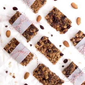 Chewy no-bake granola bars