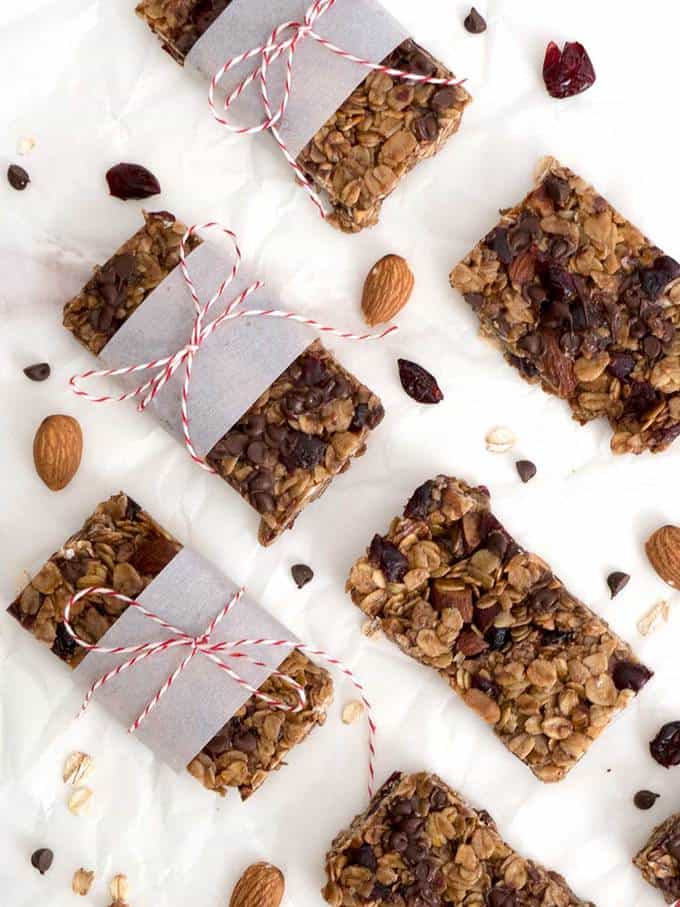 Chewy no-bake granola bars are the perfect snack