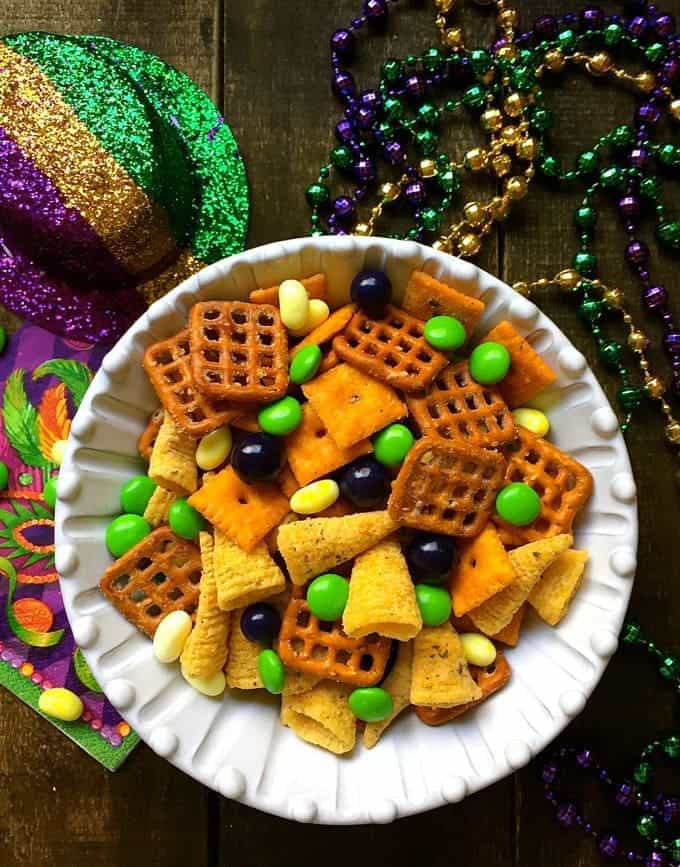 Easy Mardi Gras Snack Mix