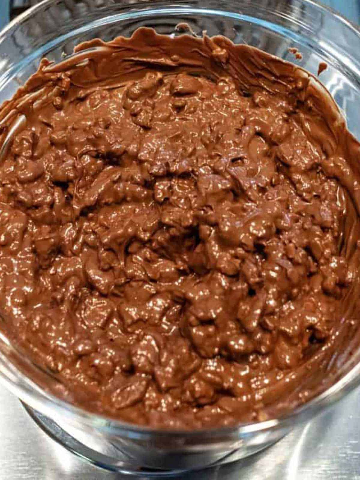 Final chocolate pecan toffee mixture.