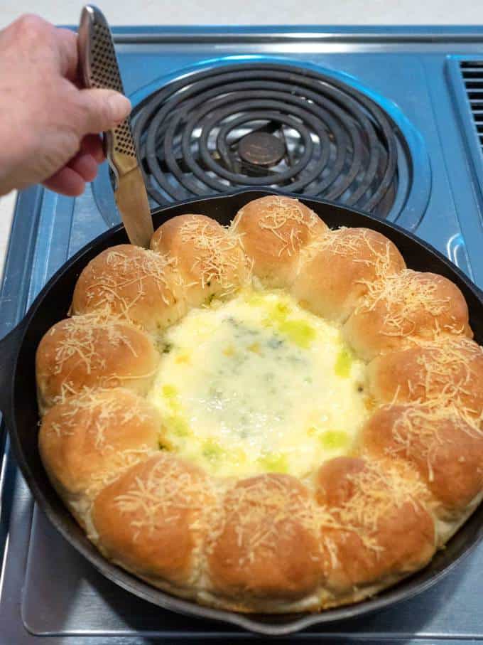 Loosening Rolls in Spinach Artichoke Bread Ring Dip