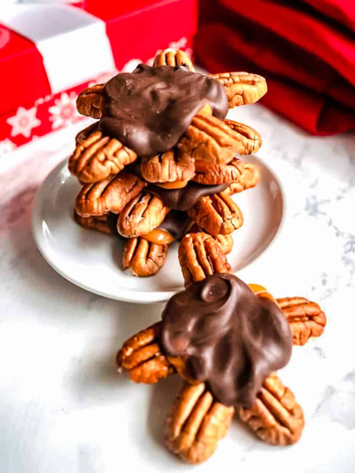 Easy 3-Ingredient Turtle Candy.