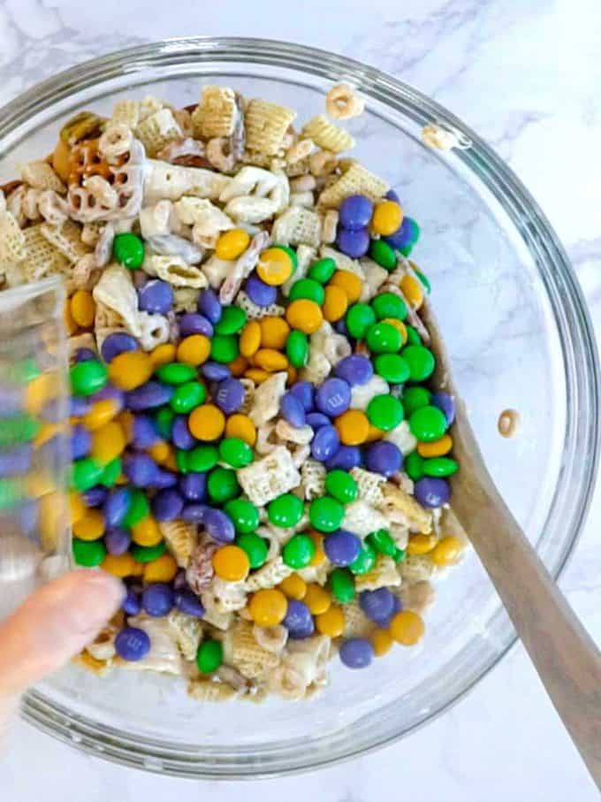 mardi gras snack mix