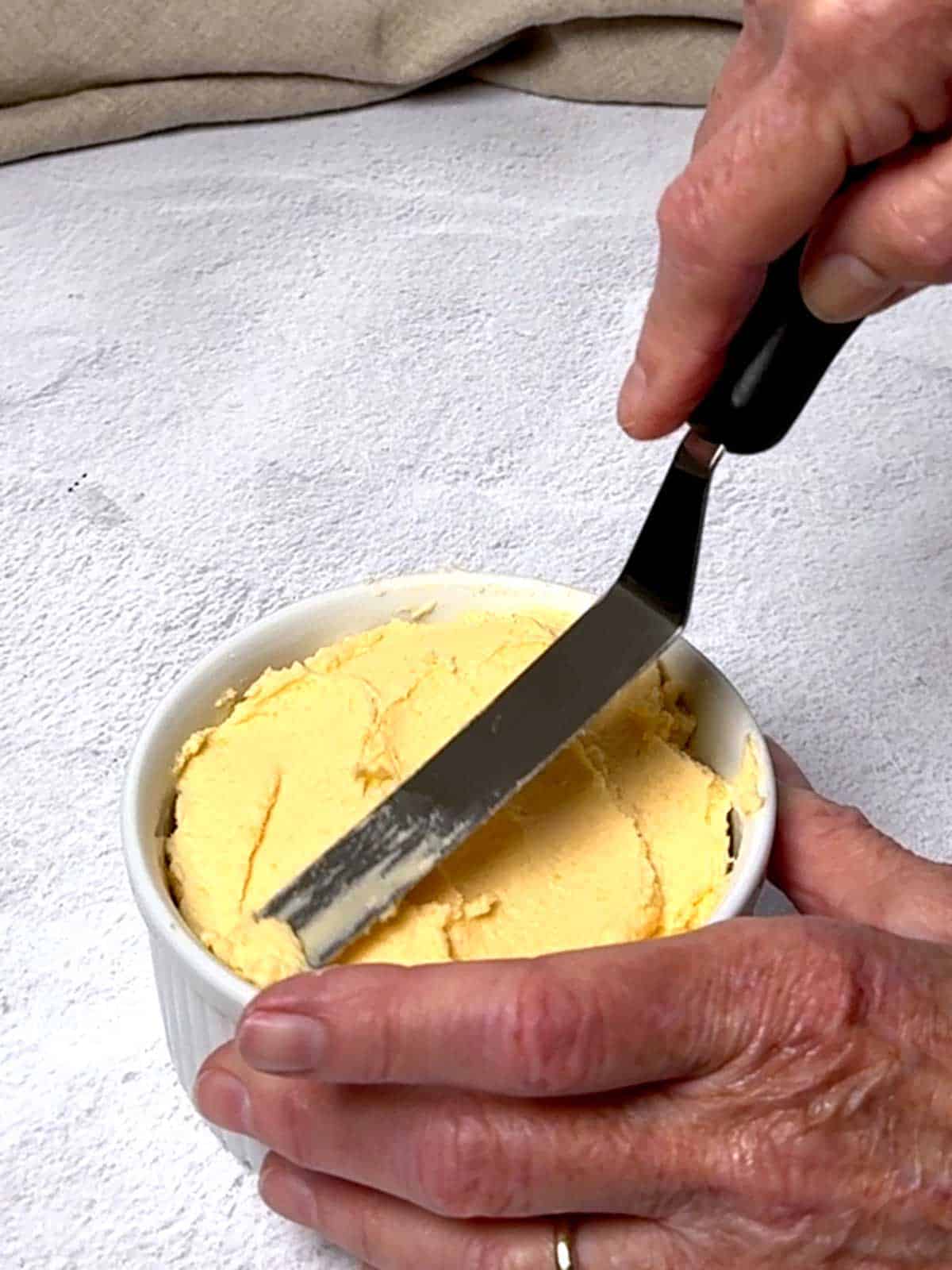 Smoothing the top with a small offset spatula