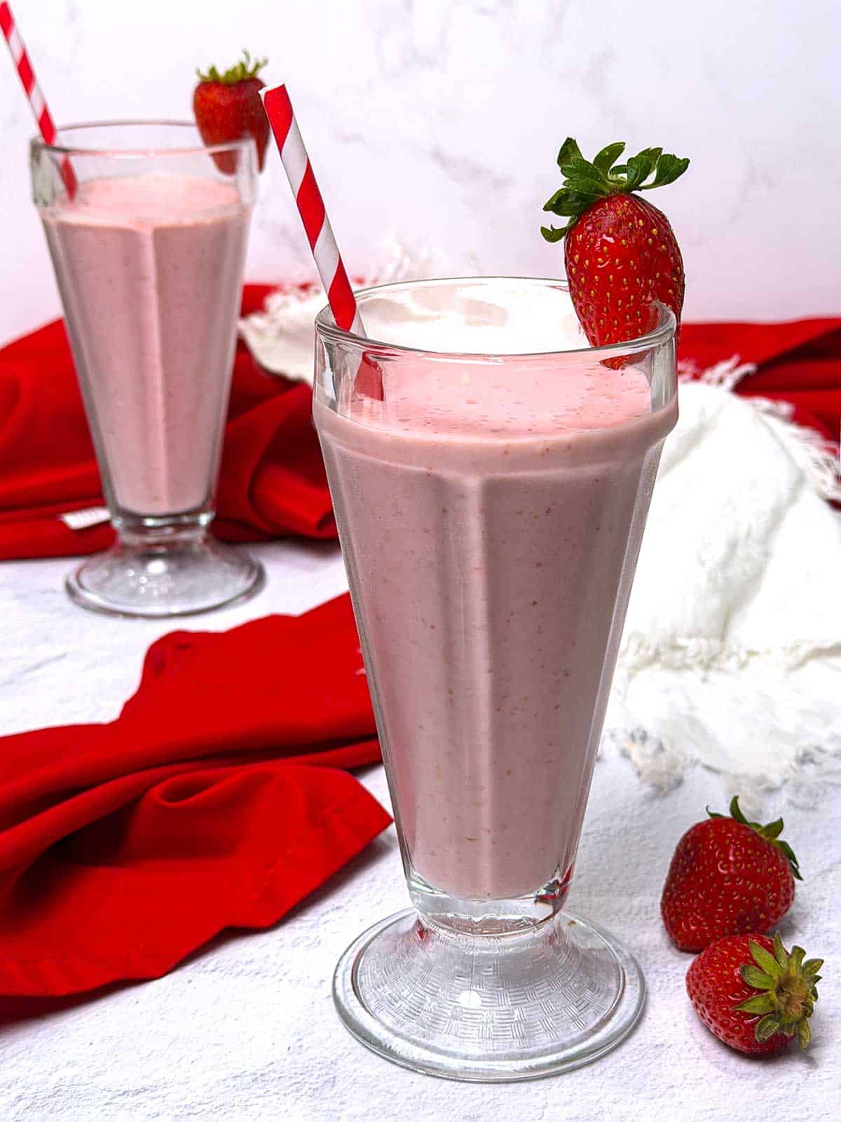 3-Ingredient Strawberry Smoothie.