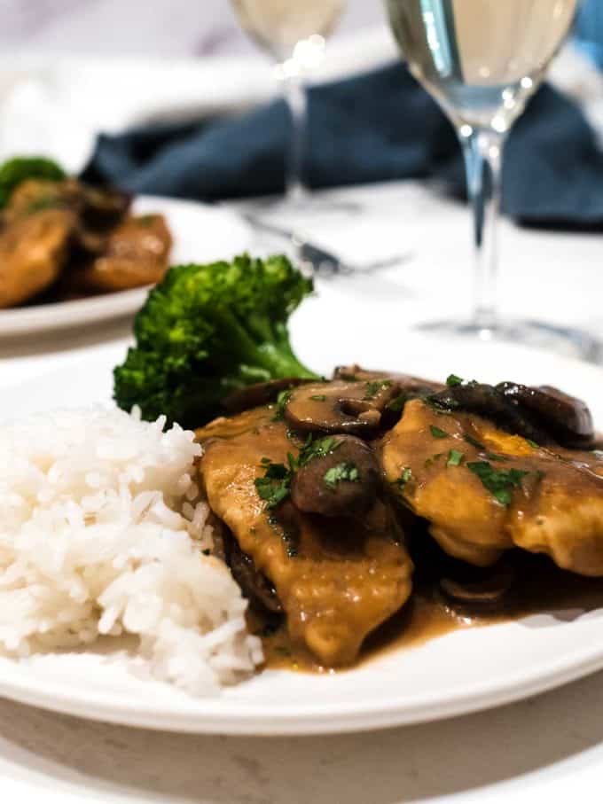 Easy Creamy Chicken Marsala