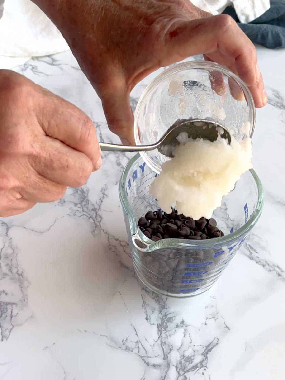 Adding coconut oil to chocolate chips