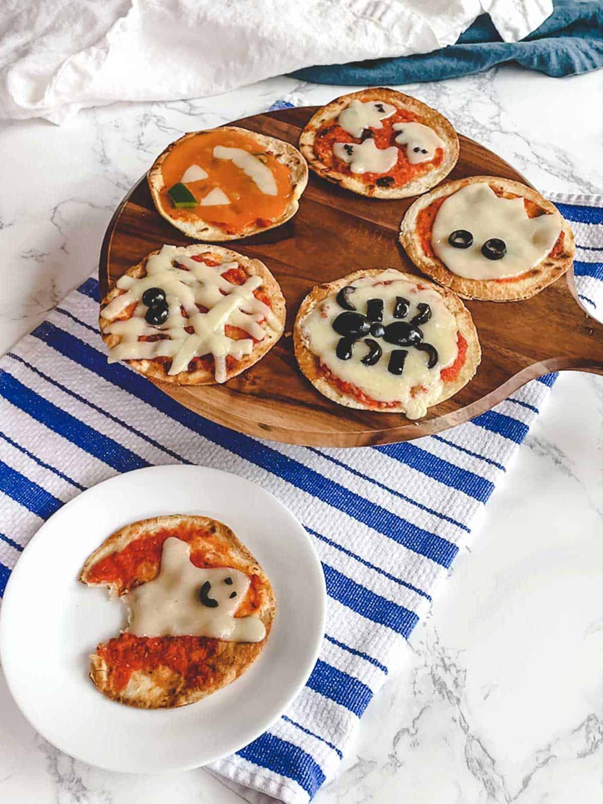 Easy Mini Halloween Pizzas