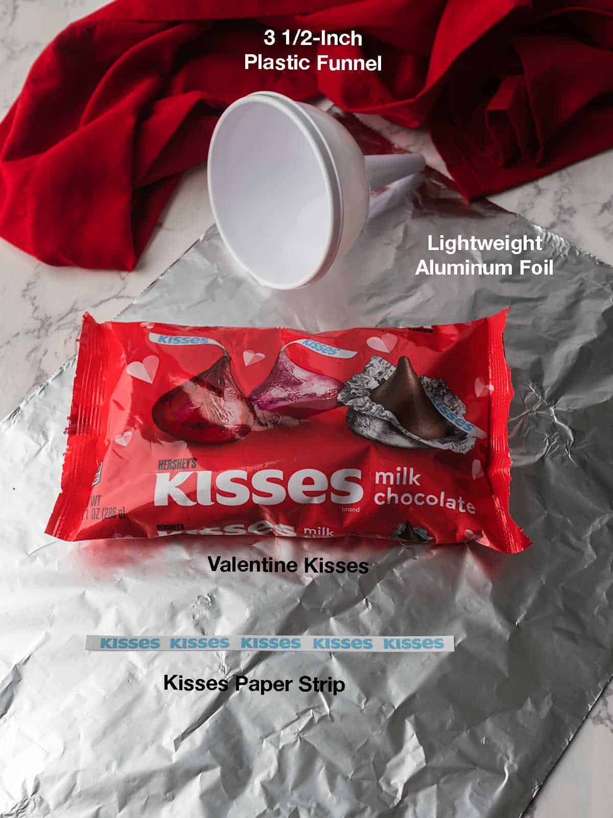 Ingredients for Giant-Filled Valentine Kiss.
