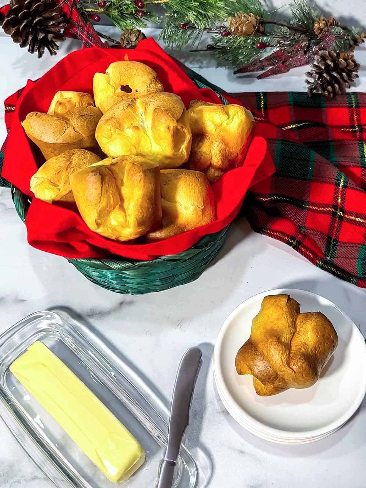 Easy mini popovers.