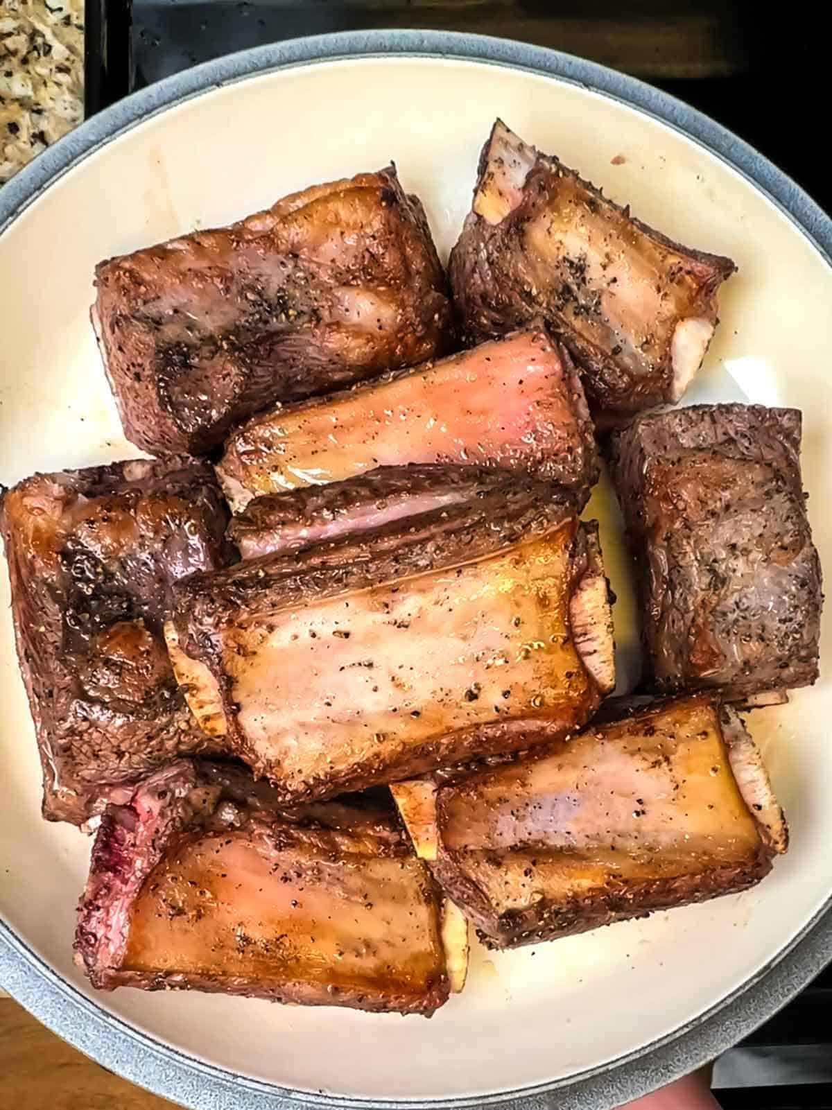 all short ribs resting in lid