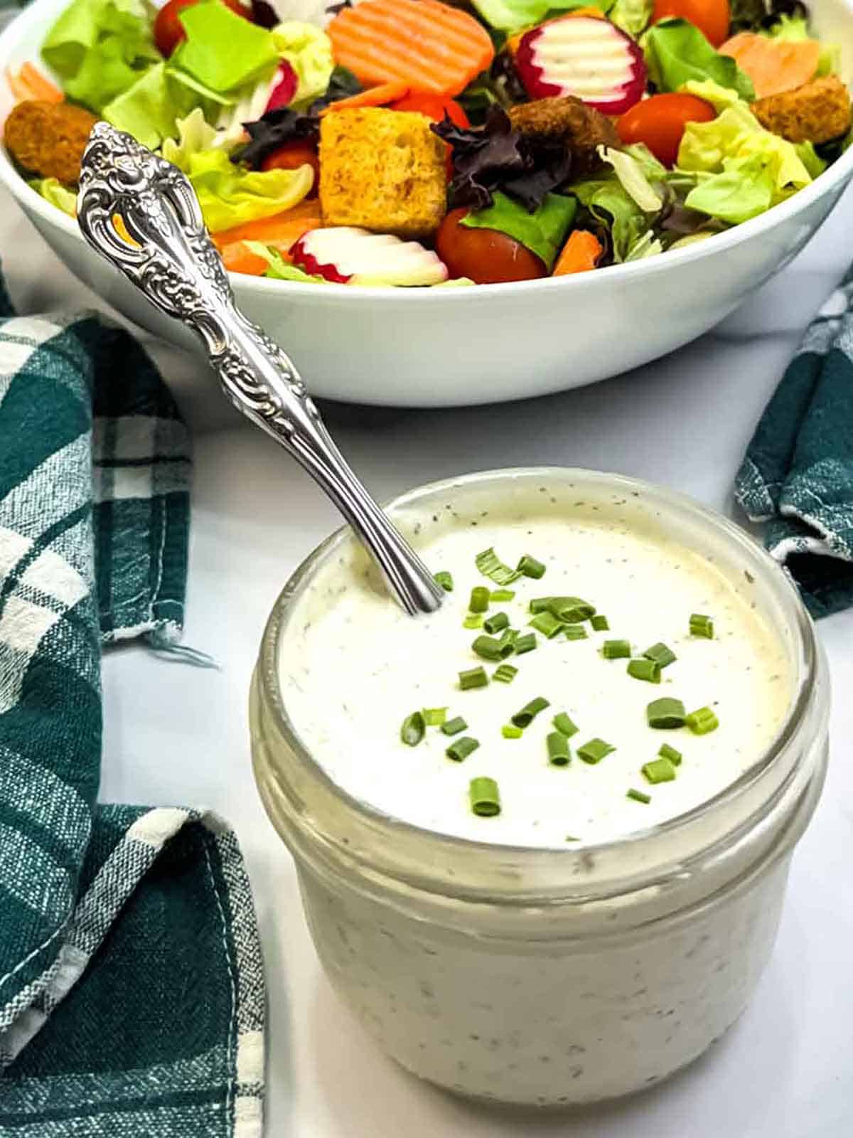 Quick and Easy Homemade  Buttermilk Ranch Dressing