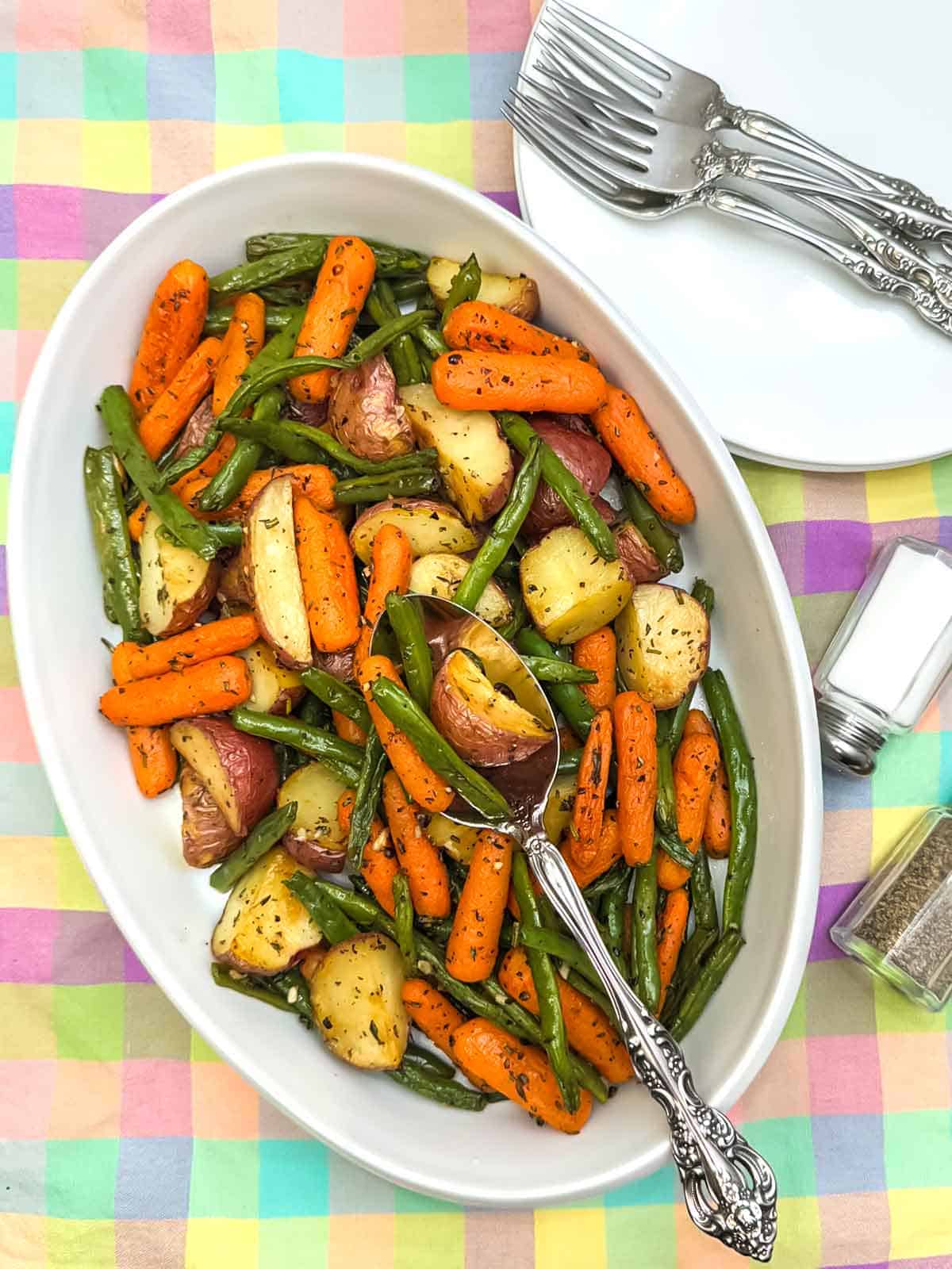 Roasted Vegetables with Garlic and Herbs 