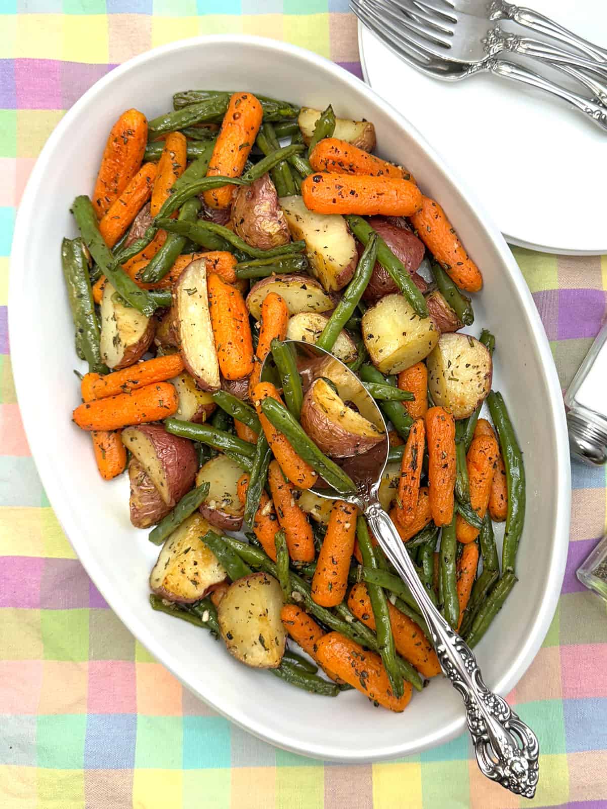 oven roasted vegetables with garlic and herbs