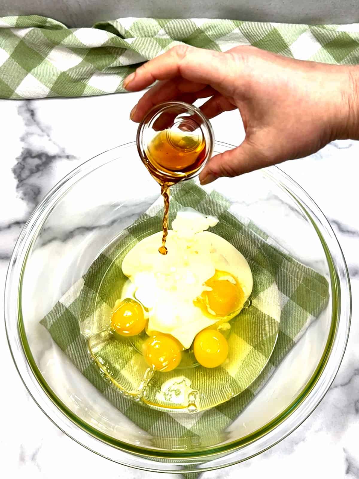 combining wet ingredients for cake