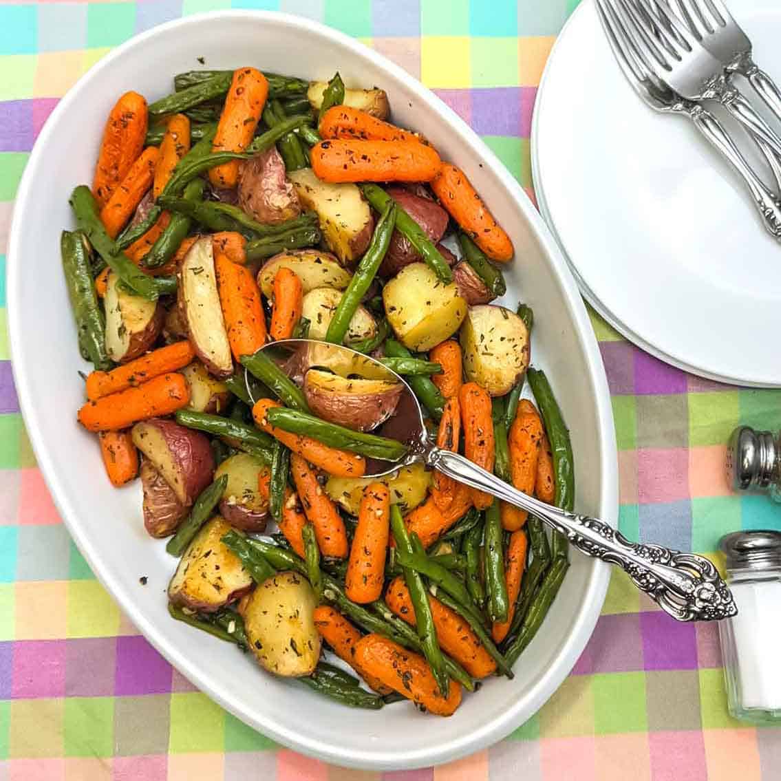 Oven-Roasted Vegetables with Garlic and Herbs