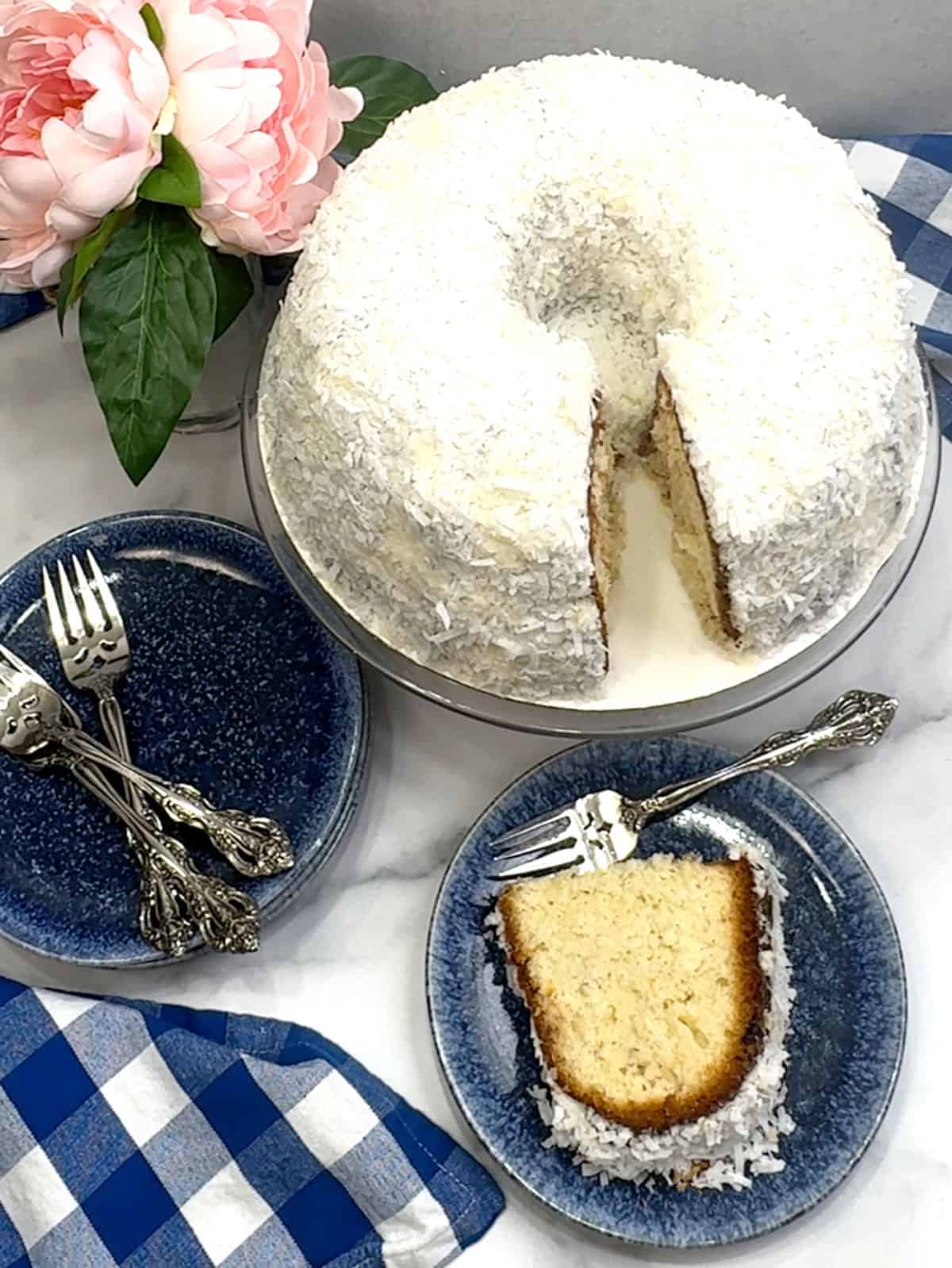 White Chocolate Coconut Cake