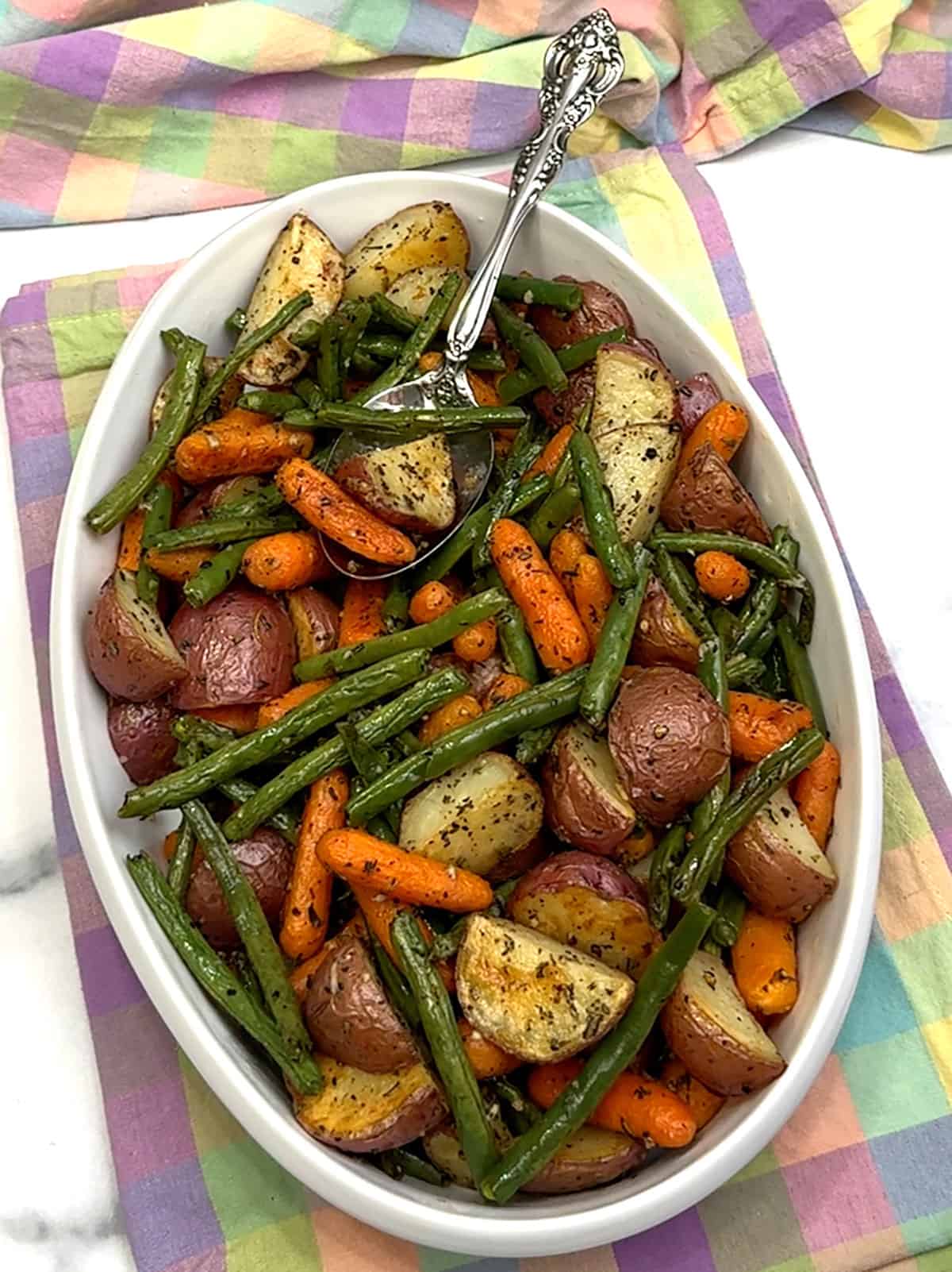 oven roasted vegetables with garlic and herbs