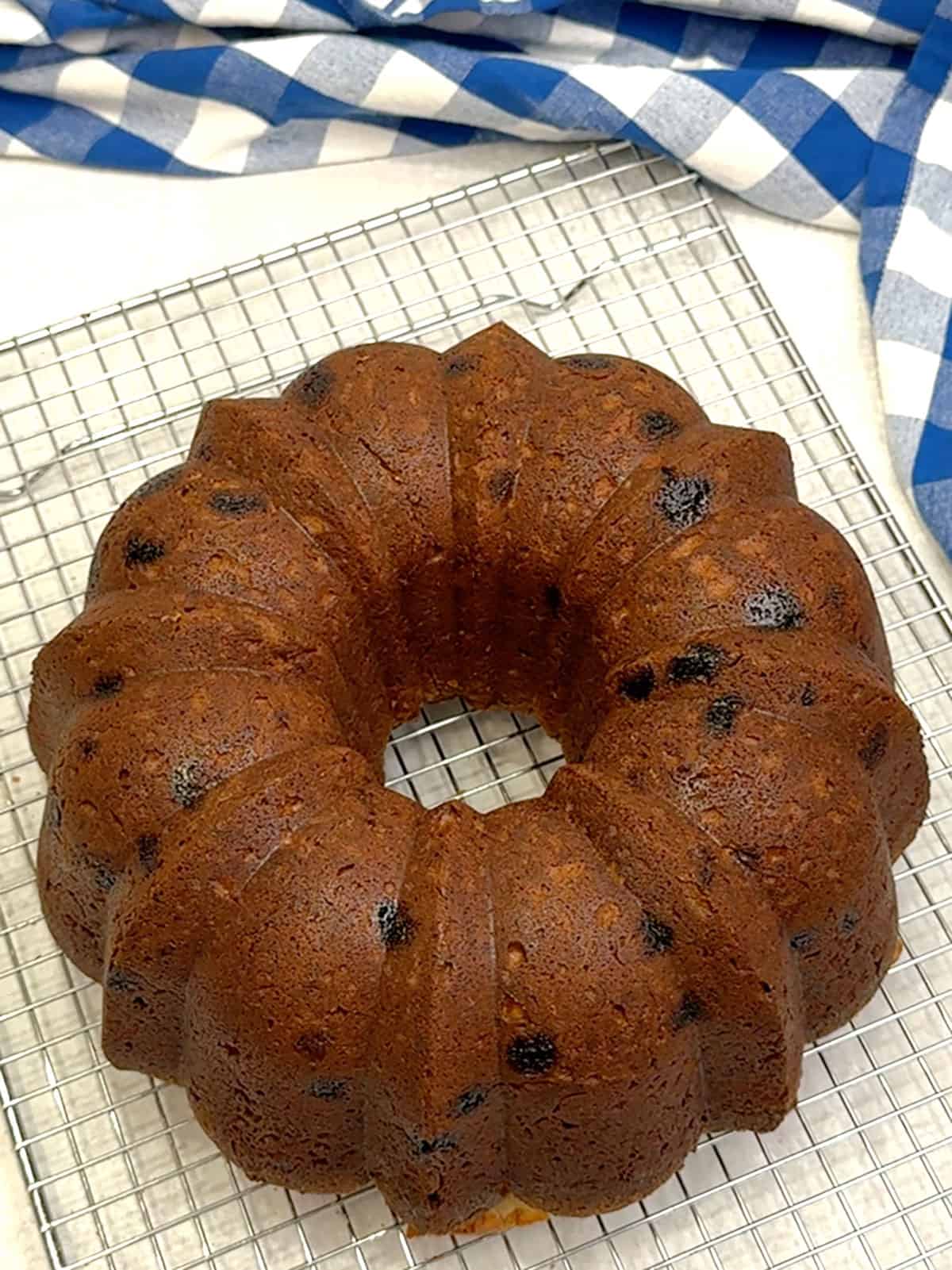 cake out of pan