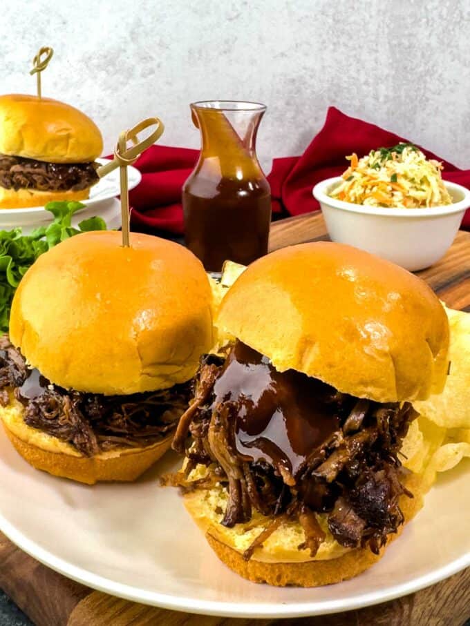 Easy Slow Cooker Barbecue Shredded Beef Sliders - Pudge Factor