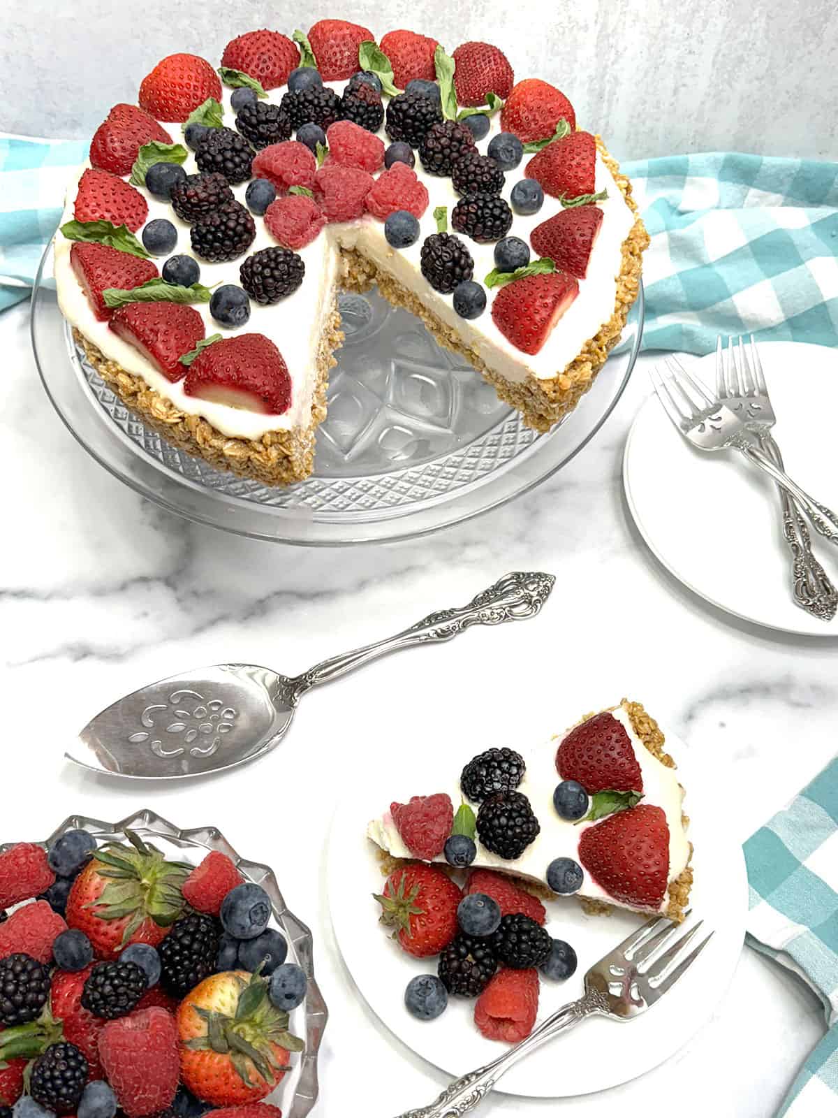 berry granola tart