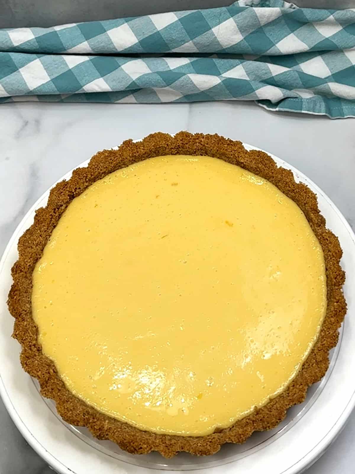key lime pie out of pan