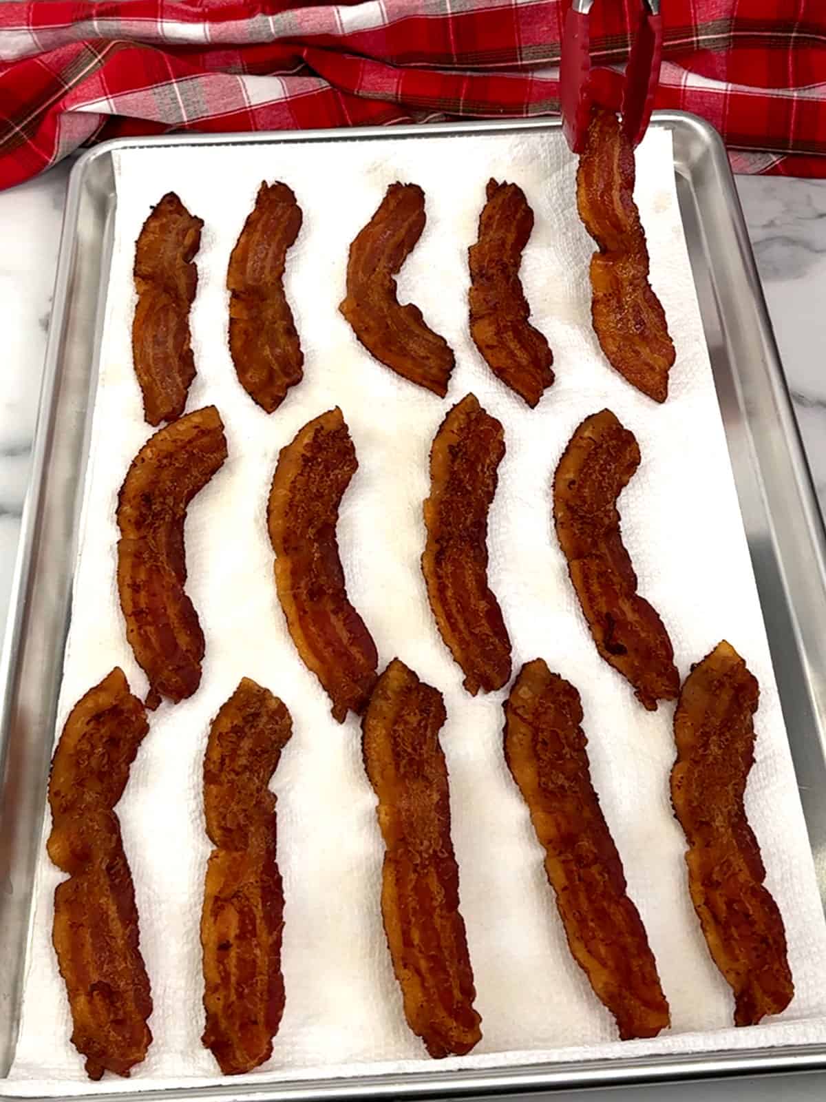 draining bacon on paper towels