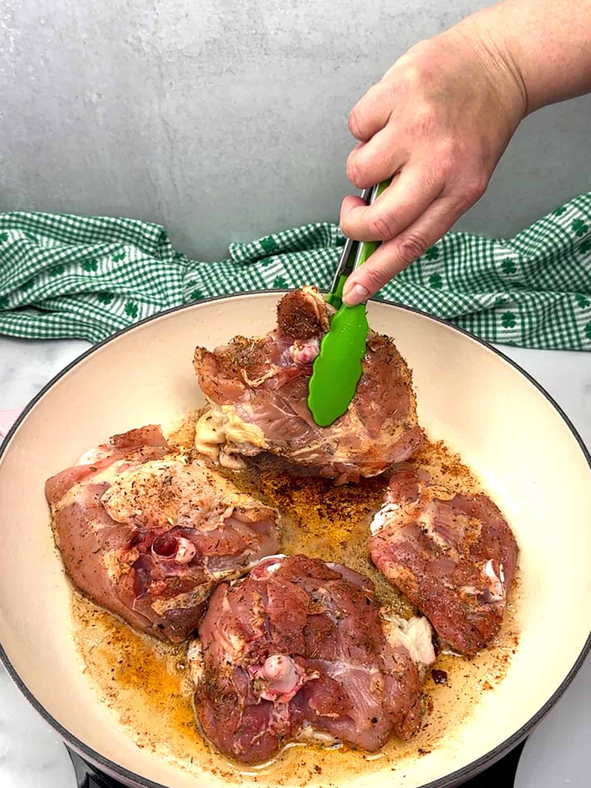 cooking chicken thighs 