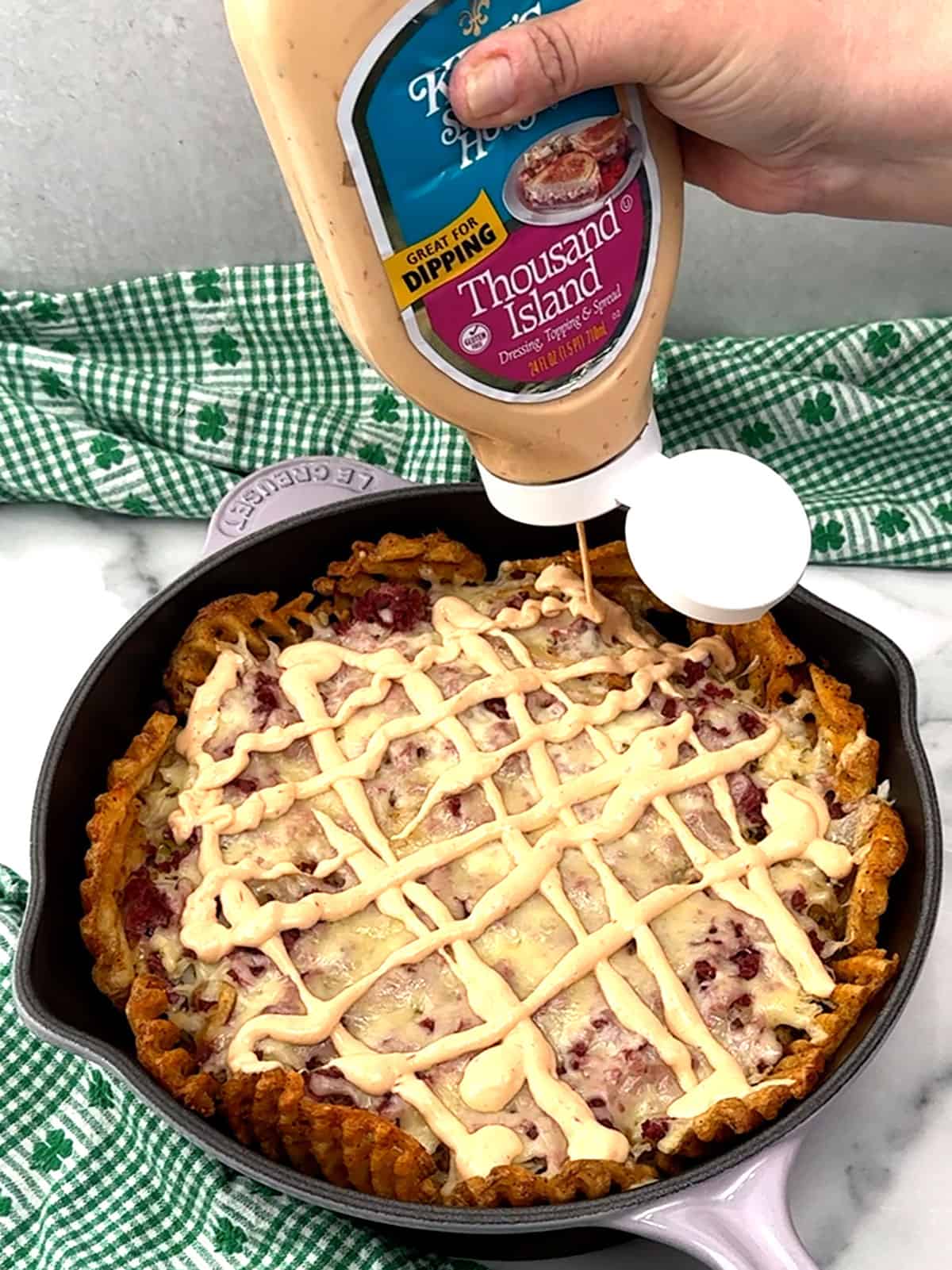 topping with thousand island dressing