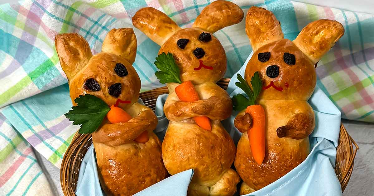 Easter bunny rolls.