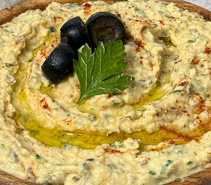 Easy creamy garbanzo bean dip.