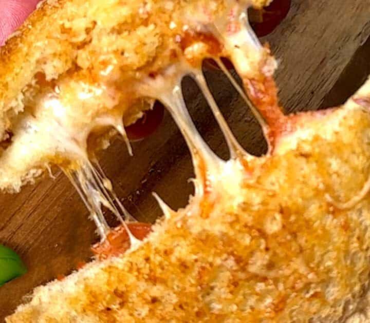 Pizza uncrustable.