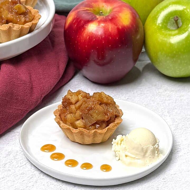 Mini apple tart.