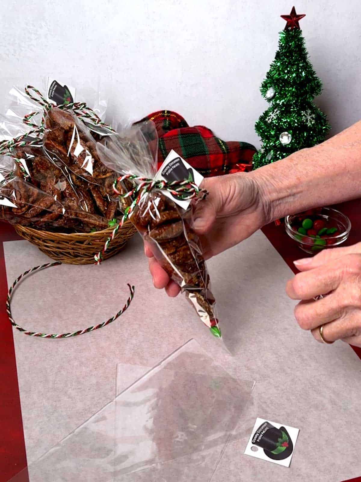 Crunchy cinnamon praline pecans packaged.