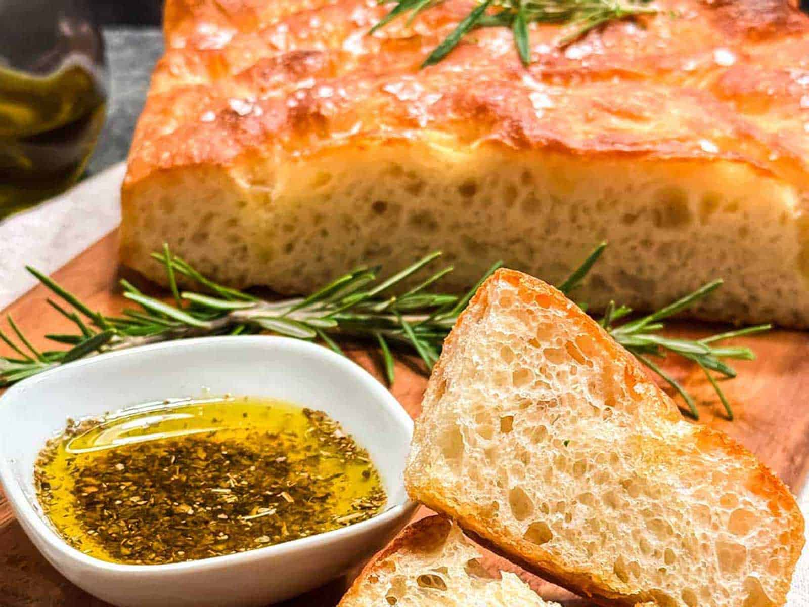 No-Knead Focaccia: Easy & Bubbly Bread