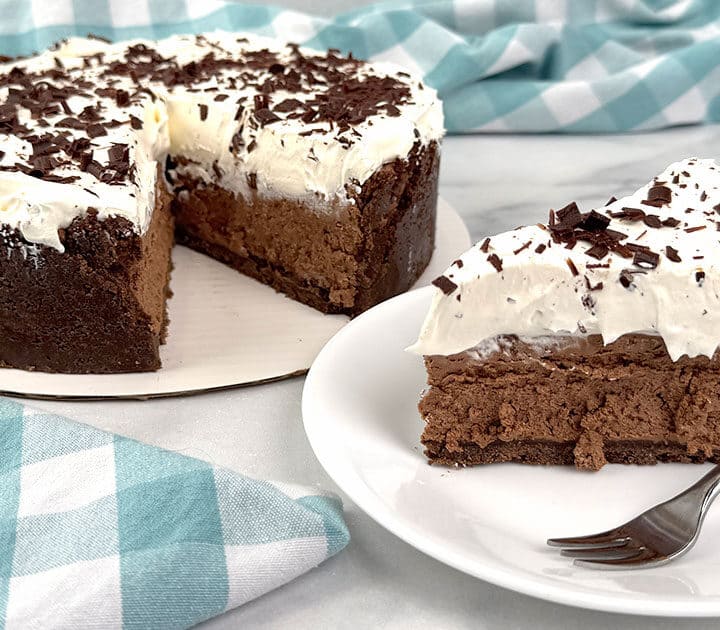 Easy No-Bake Chocolate Cheesecake