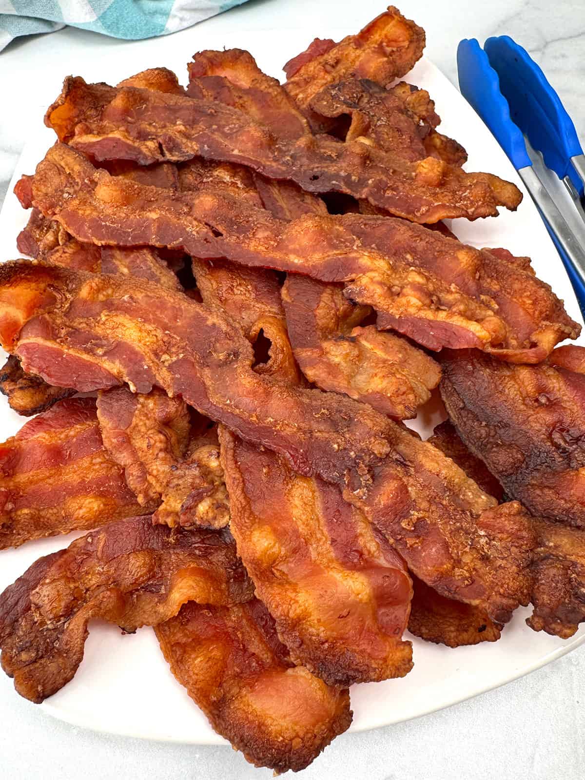 Easy No-Mess Crispy Oven Baked Bacon