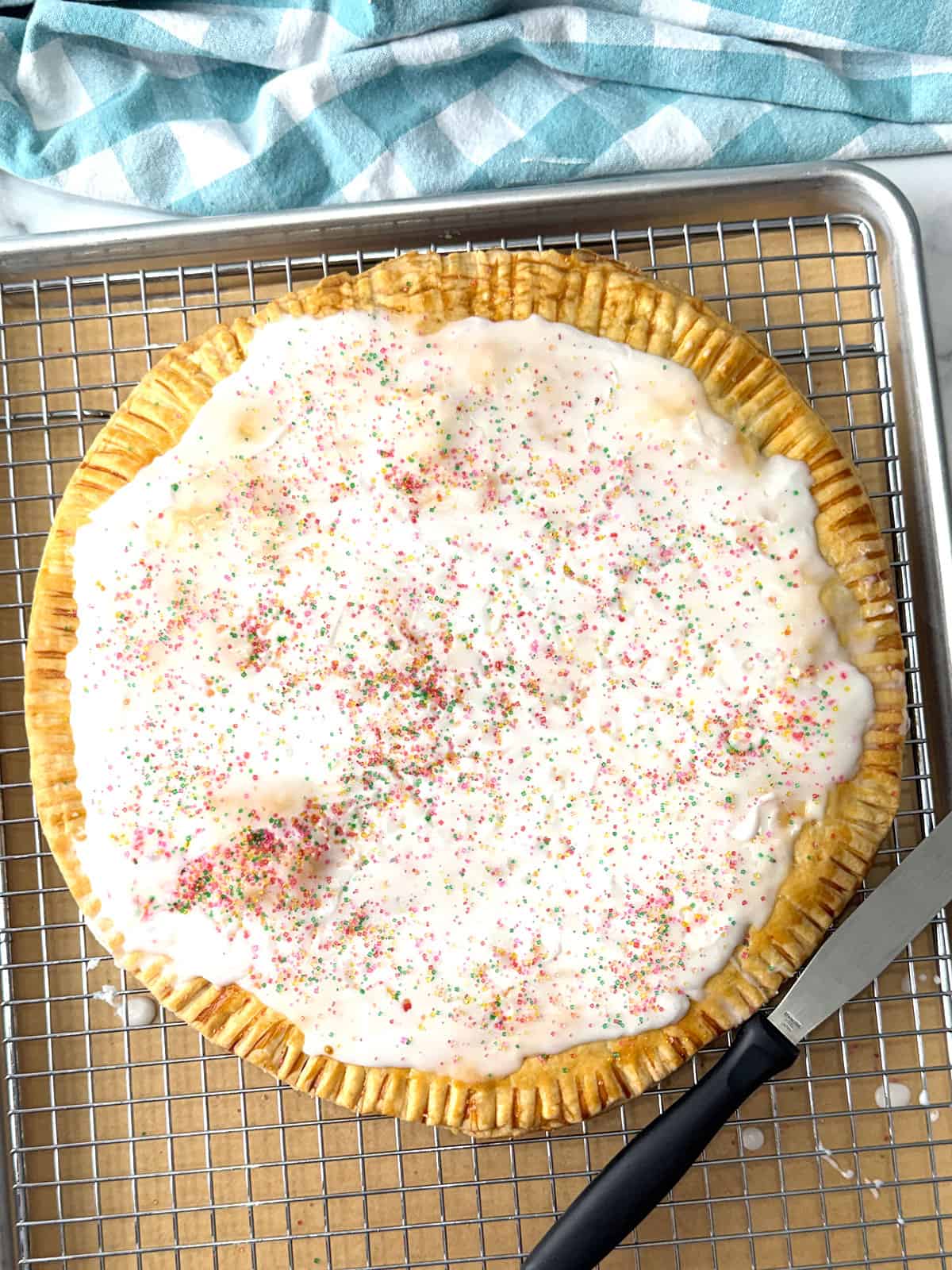 Easy Giant Strawberry Frosted Pop-Tart