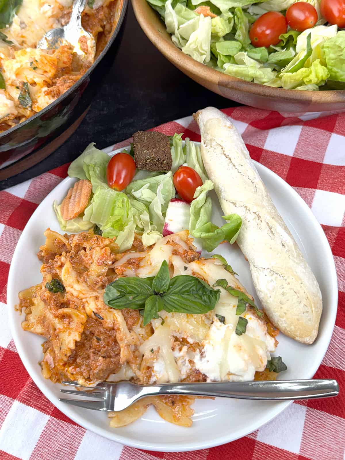 Quick and Easy One Pan Cheesy Skillet Lasagna