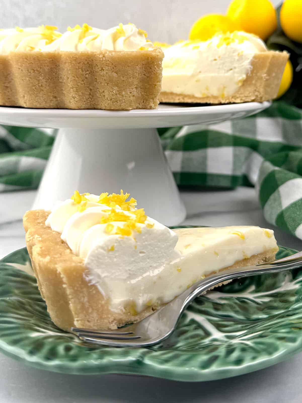 Easy No-Bake Creamy Lemon Tart