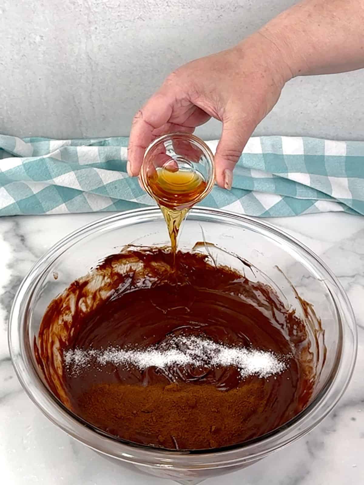 stirring instant espresso powder, salt and vanilla into filling