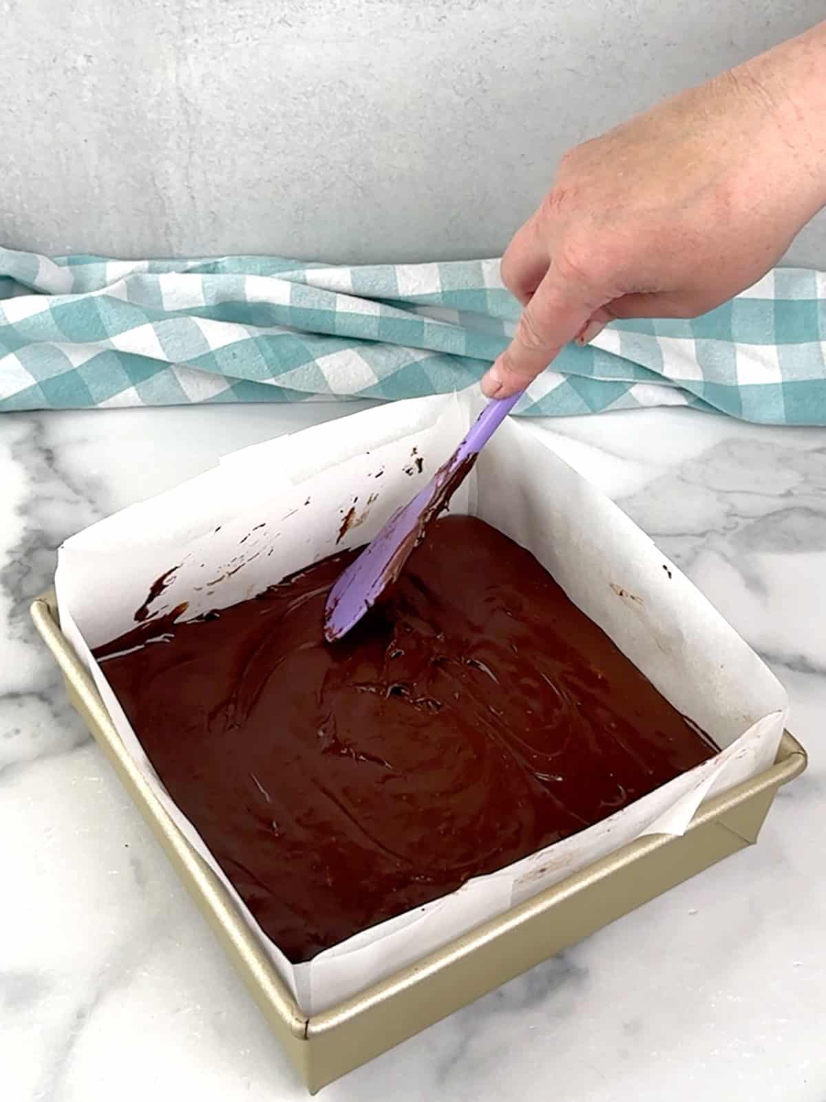 smoothing filling into an even layer